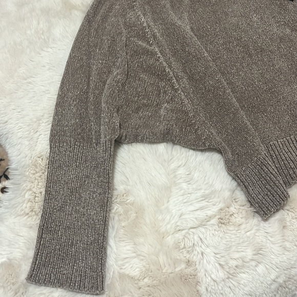 White House Black Market Women Cowl Neck L New - Picture 2 of 4